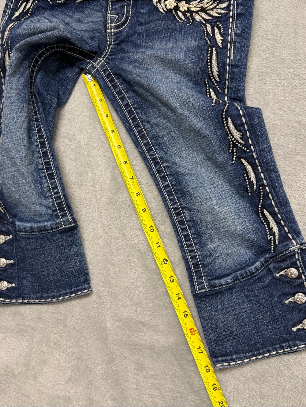 Miss Me Denim Capri Pants Womens Size 25 JP5543P Blue Cotton Floral Jewels - Picture 11 of 13